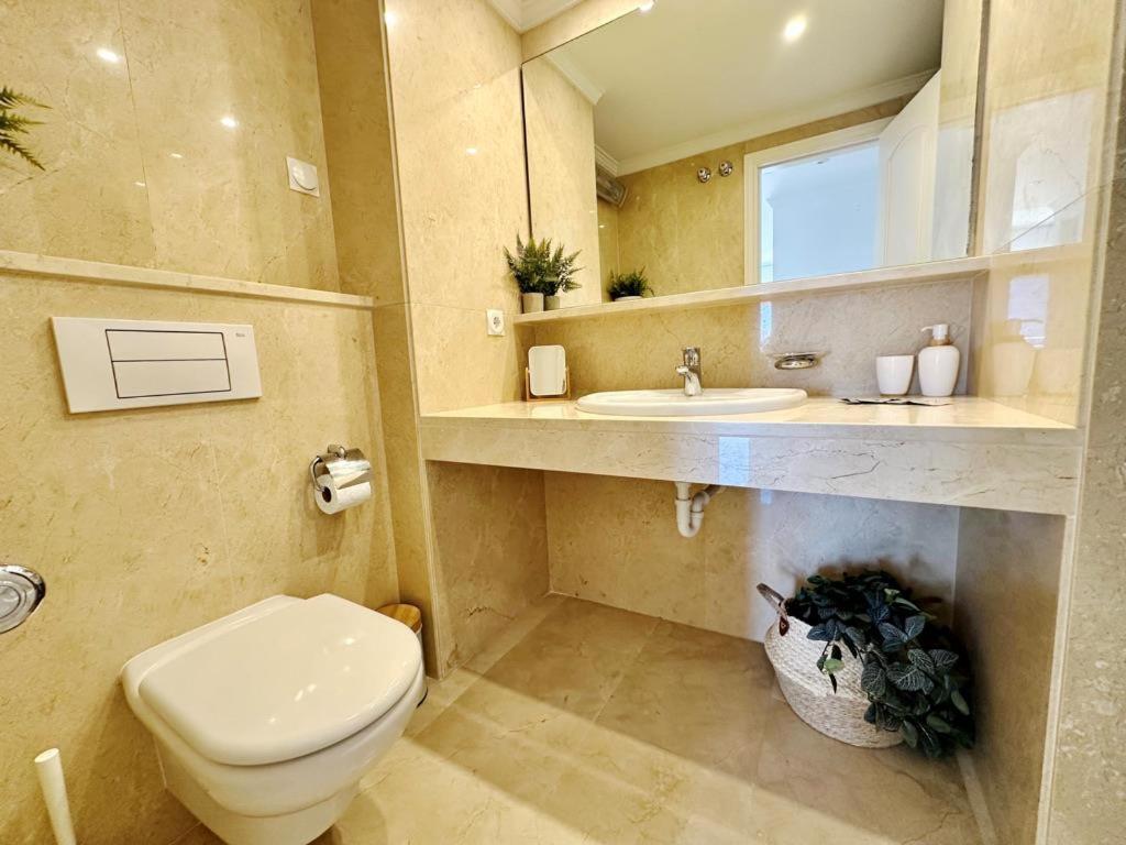 Atico Frontal Al Mar Con Piscina Privada By Homeprive Denia Dış mekan fotoğraf